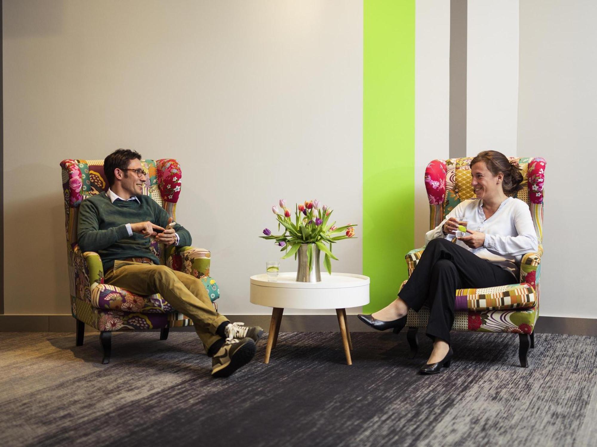 Novotel Duesseldorf City West — Fotos 3
